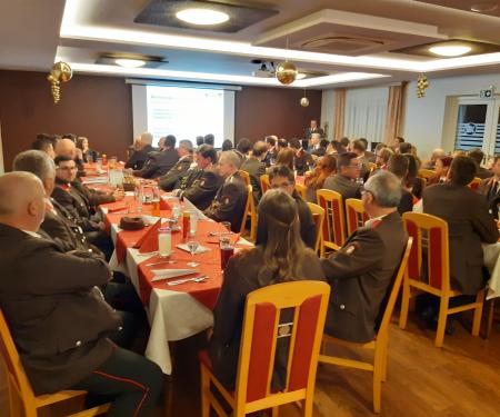 Ein stolze Bilanz mit 12.941 Stunden der FF Breitenbuch bei der Wehrversammlung 2026