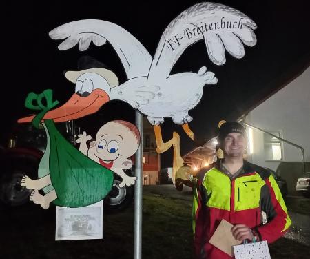Der Storch der FF Breitenbuch ist gelandet
