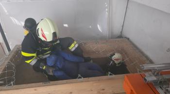 Atemschutzübung in Zusammenarbeit mit der FF Kirchbach bei Fa. Griehser in Graz