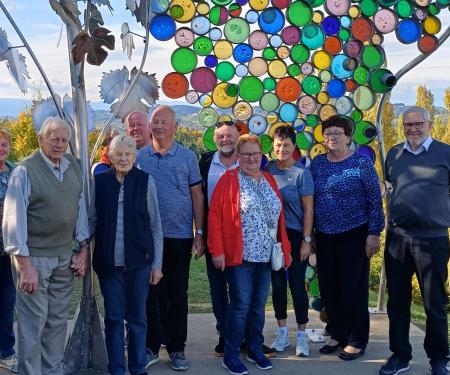 Senioren der FF Breitenbuch bei der größten Weintraube der Welt